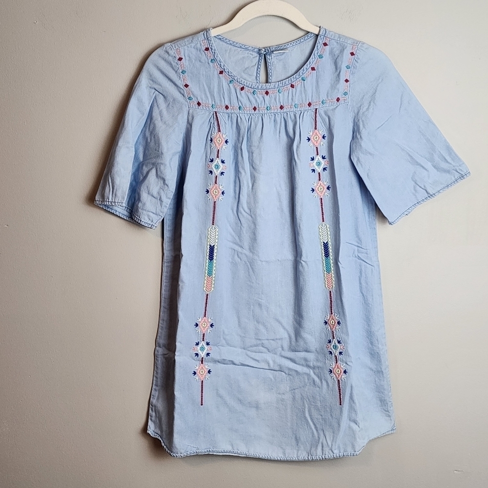 Crazy 8 girl boho embroidery dress sz 12 light blue chambray